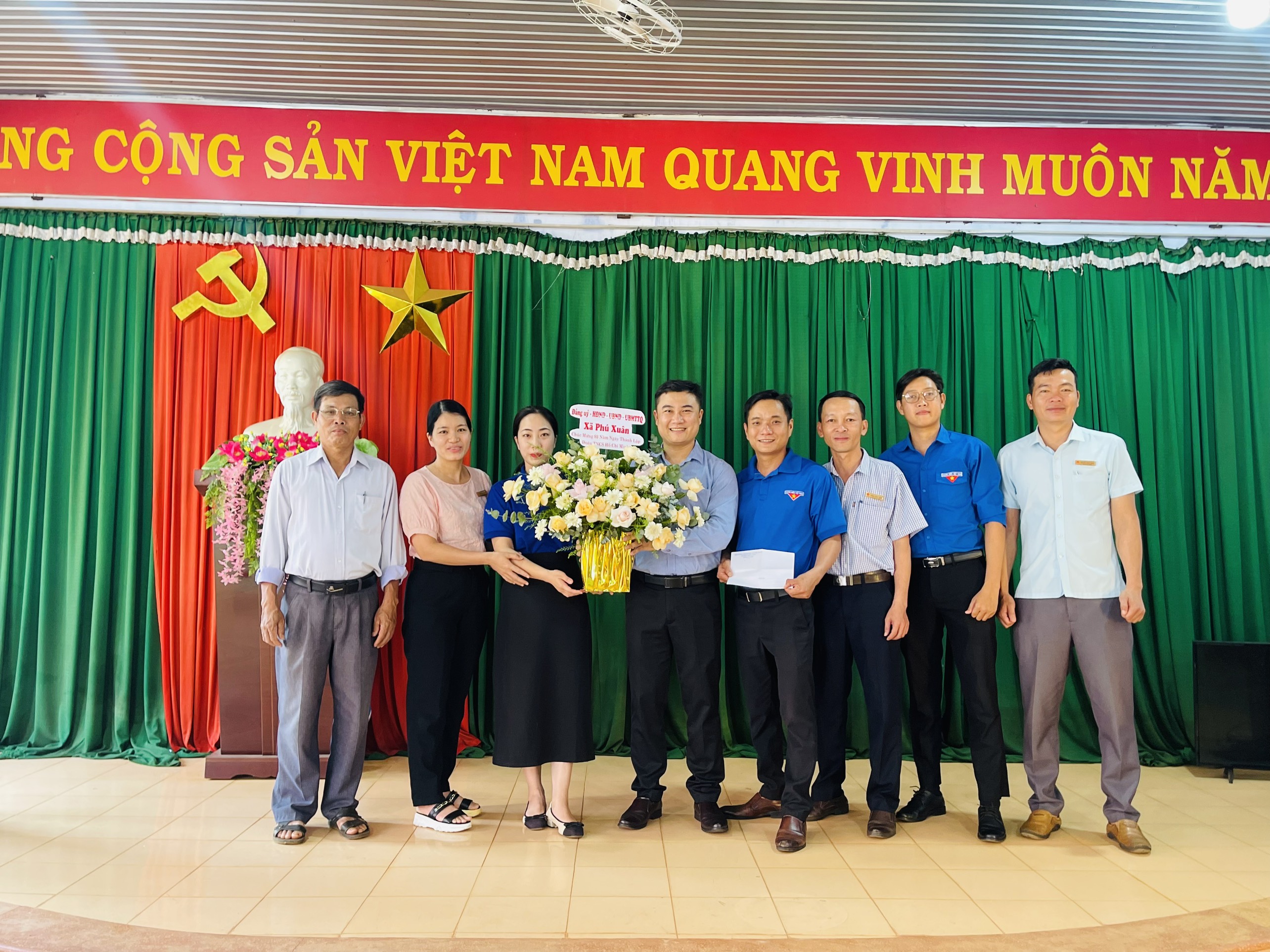 Kỷ niệm 93 năm thành lập Đoàn TNCS Hồ Chí Minh (26/3/1931 - 26/3/2024)
